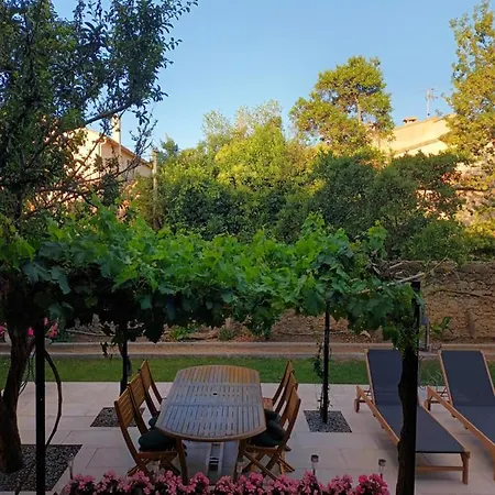 Maison Depale Bed & Breakfast 3*